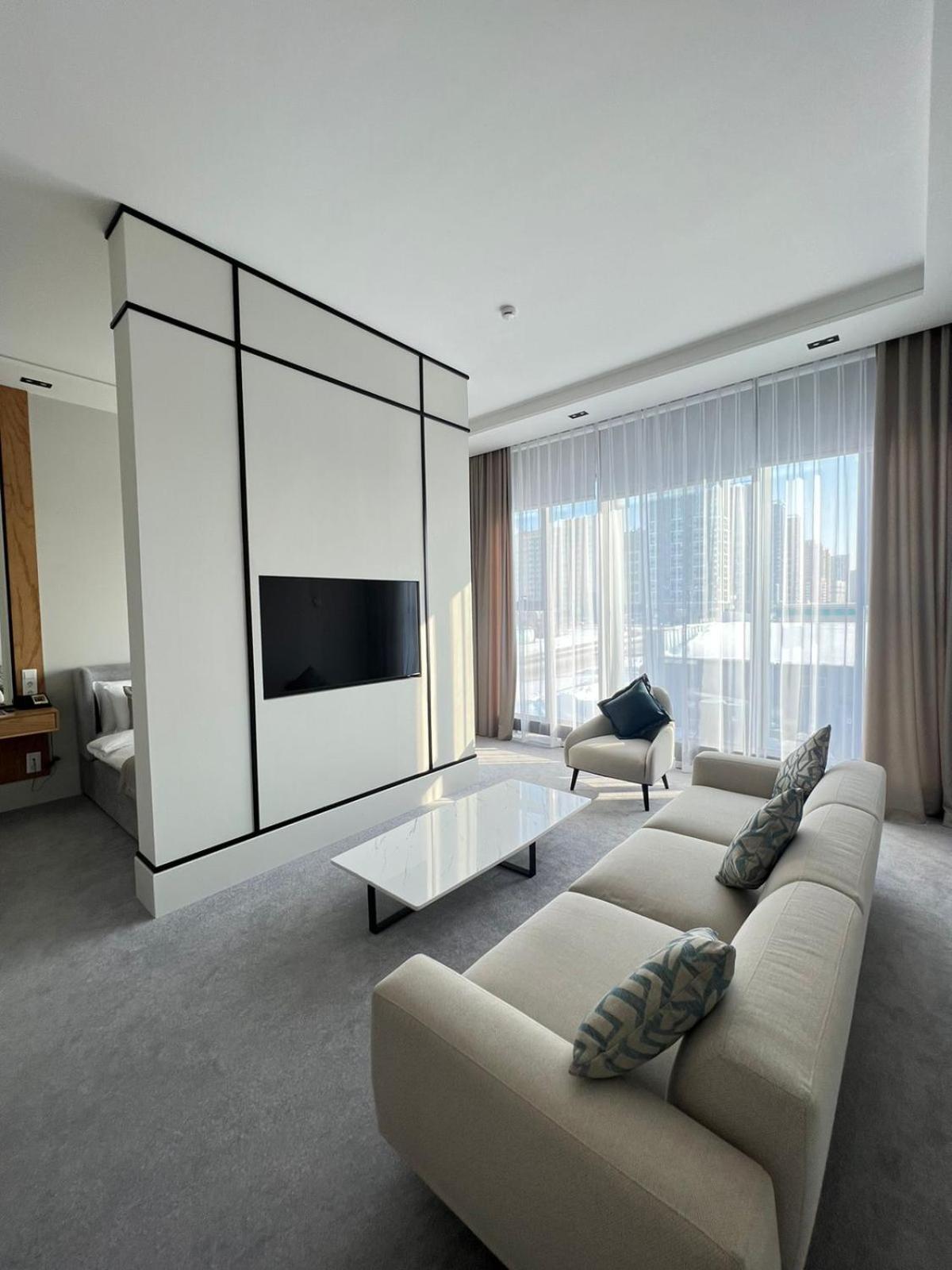 Neos Hotel Astana Eksteriør billede
